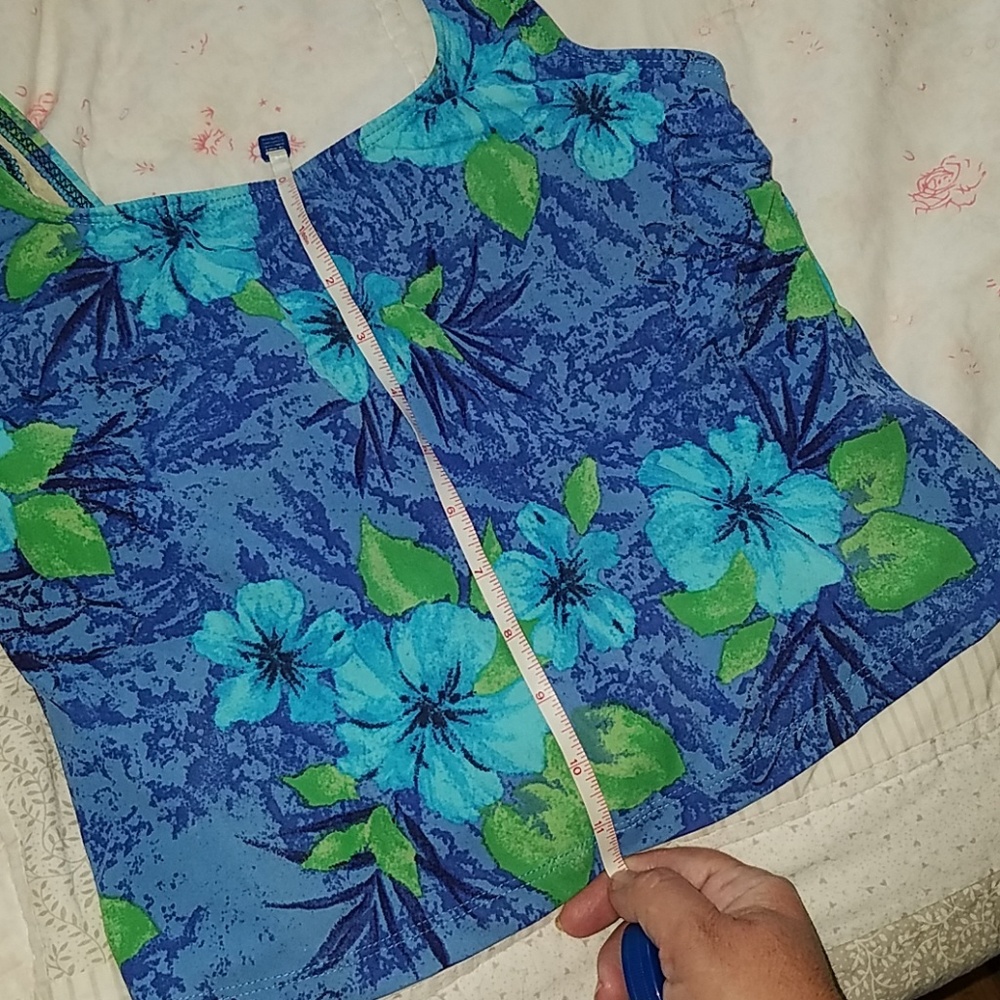 Swim suit - Picture 6 of 8